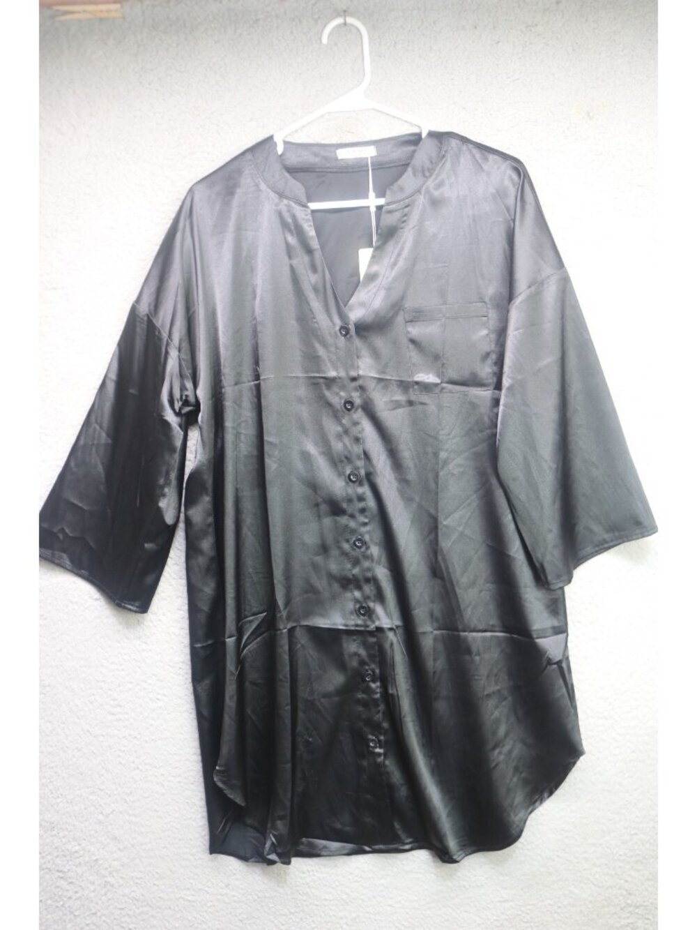 Ekouaer Black Satin Button Up Lounge/Pajama Sleepshirt-Size M-NWT-Soft-Cozy Chic